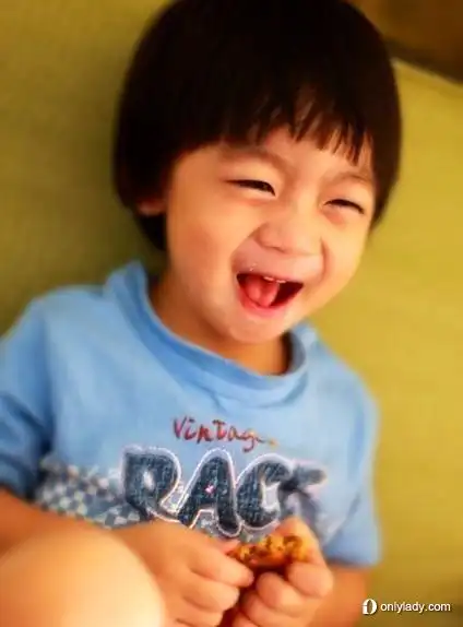 林志颖镜头下的kimi 呆萌可爱完胜老爸