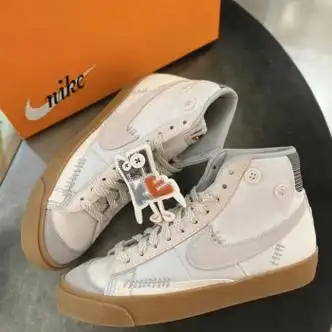 nike耐克情侣运动休闲鞋男女鞋春秋新款blazermid77开拓者高帮板鞋dr