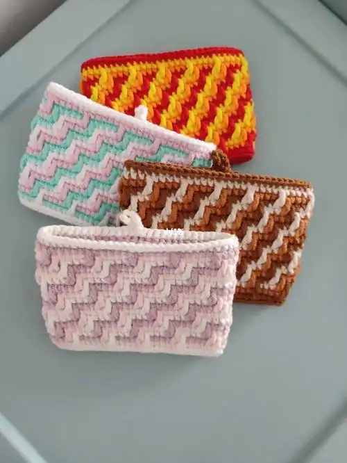 钩针卡包水波纹新花样附图解