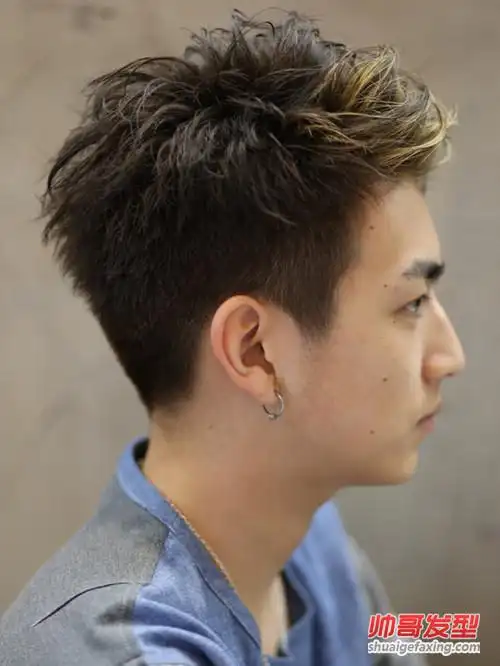 好看的男生短发图片 最新潮男时尚发型图片