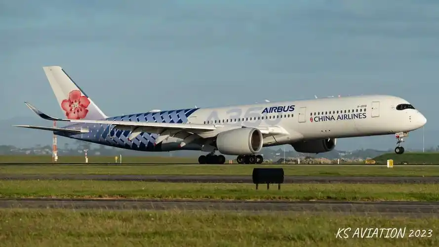 飞中华航空a350空客碳纤维联合涂装