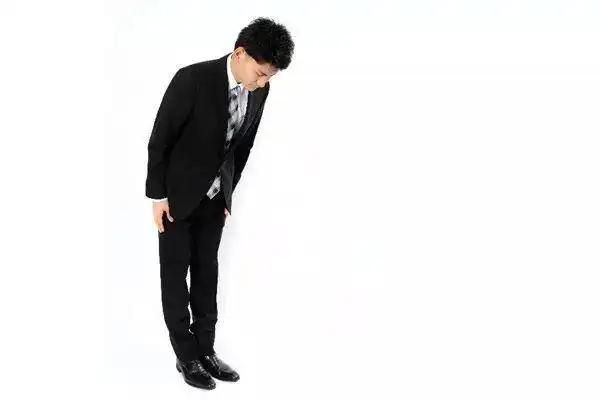 一言不合就鞠躬日本礼仪之鞠躬文化