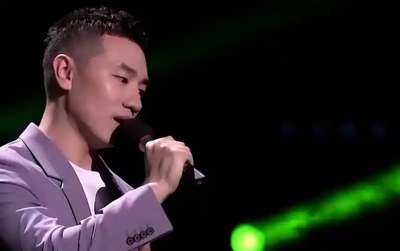 和很多草根歌手一样,王琪也出自农民家庭.