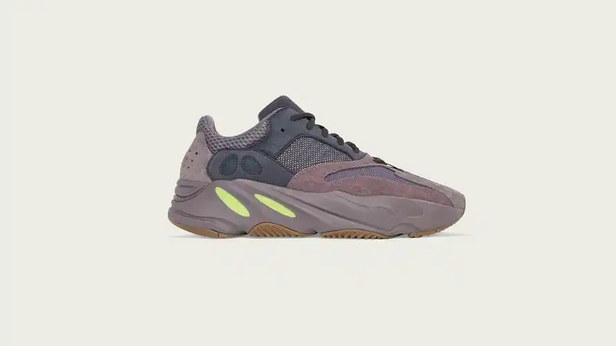 yeezy boost 700