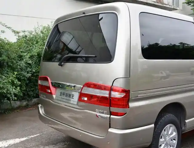 9座侧滑门适合三胎家庭的大号mpv金杯海狮王新车来了