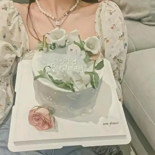 神仙女头生日蛋糕蜡烛氛围感