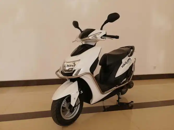 豪进牌hj125t5d两轮摩托车