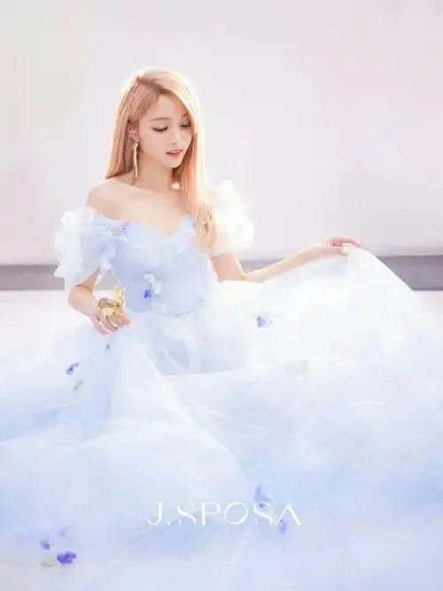 76吴宣仪的礼服造型太仙了