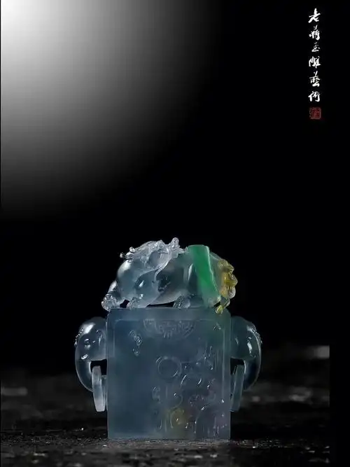 吉祥麒麟翡翠雕刻艺术赏析