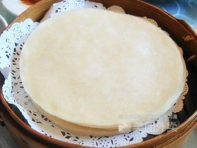 正宗烤鸭荷叶饼图片