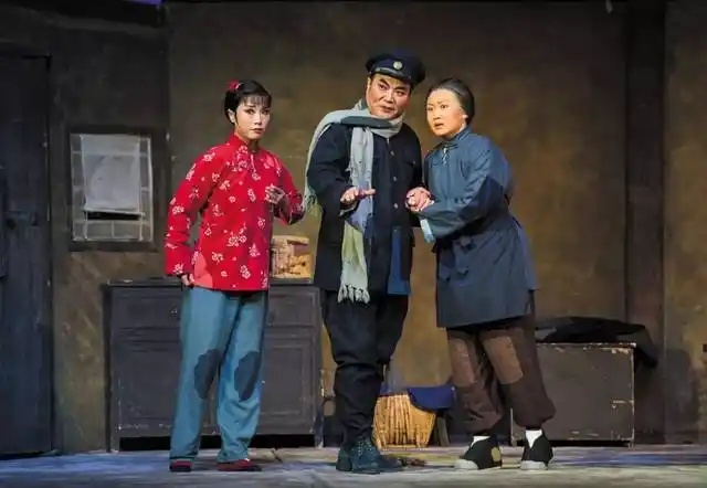 京剧《红灯记》剧照. 样板戏红色中国改编剧经典 平台声明