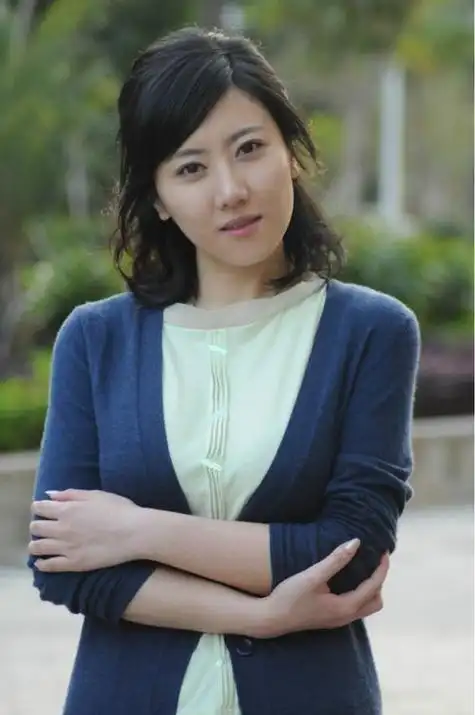 王博谷:演艺坚守,婚后平凡生活