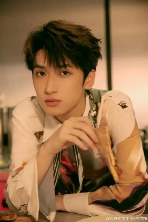 "    严浩翔神图  严浩翔神图    @时代少年团