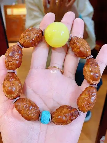 橄榄核搭配参考浮夸不