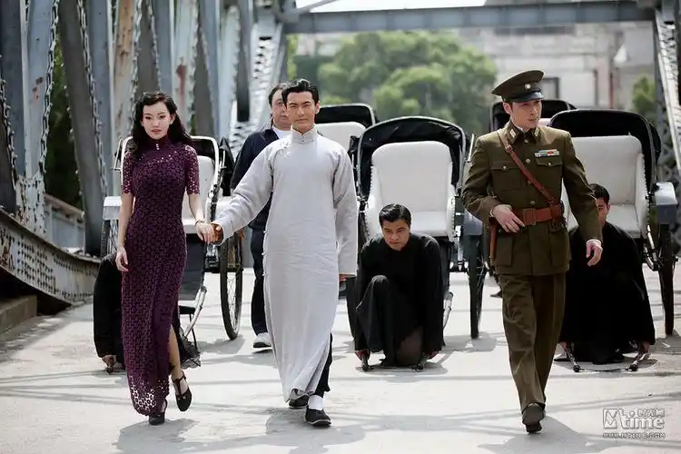 时光网上海讯 6月15日下午,由刘伟强监制,王晶执导的年代大戏《大上海