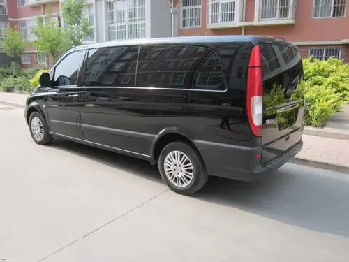 【山东东营】转让2010年奔驰威霆8座