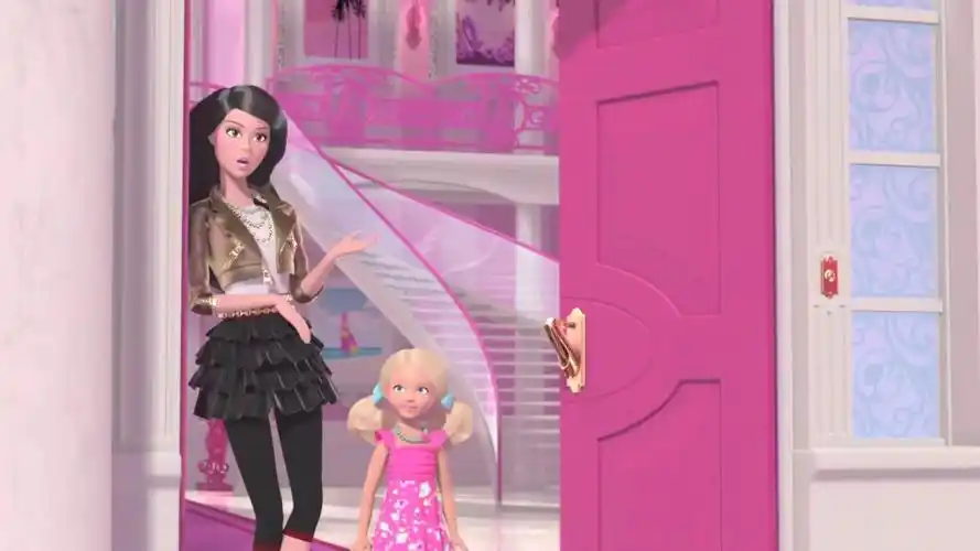芭比之梦想豪宅:肯这造型挺别致啊,芭比都看蒙圈了,忍住别笑