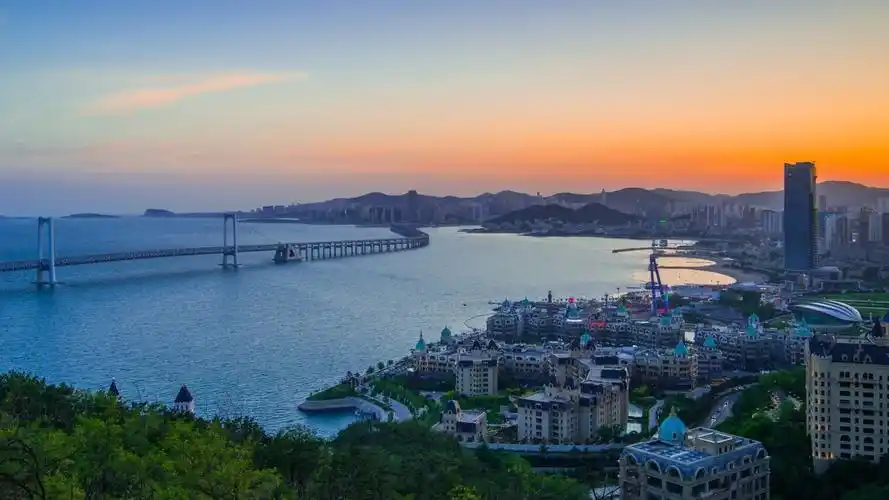 最美家乡大连------星海湾华灯初上