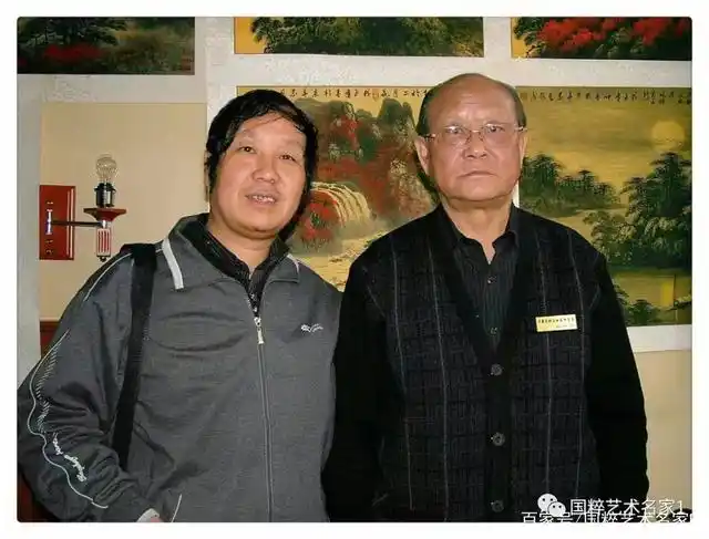 于光岭与著名画家陈玉圃先生合影于光岭与著名画家史国良先生合影于光