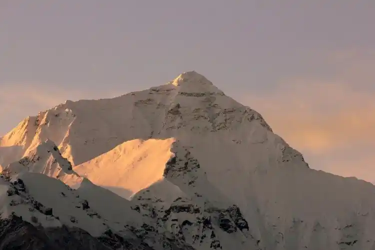 它就在那儿8848米的珠穆朗玛峰图片素材