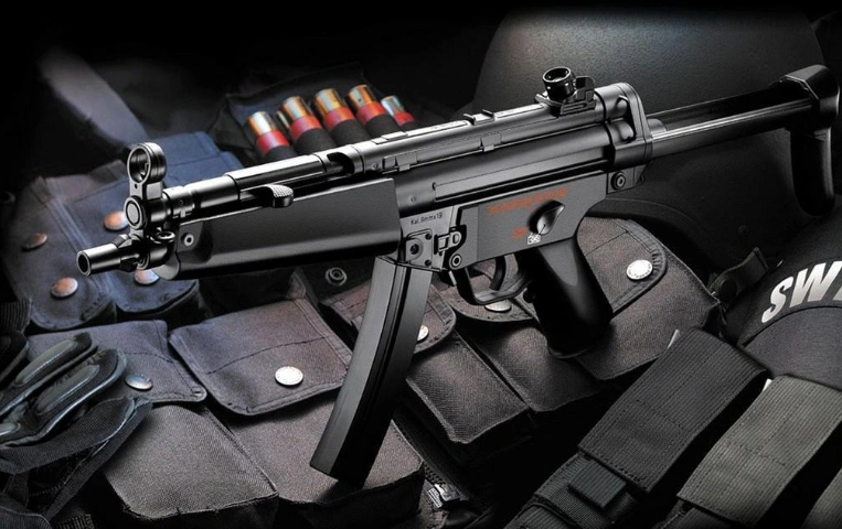 丧尸病毒爆发,你会选择哪些武器防身?除ak外还有更合适的