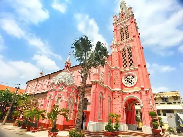 去越南旅游,这个城市值得一去,浓厚的法式风格让你眼前一亮
