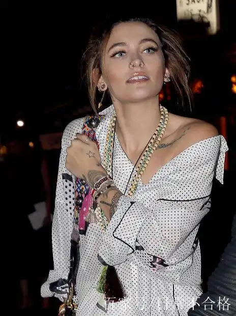 帕丽斯·迈克尔·凯瑟琳·杰克逊,女,1998年4月3日出生,美国国籍.