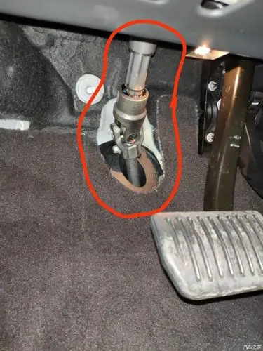 方向盘下的这个转向柱露出来,好丑……兄弟们怎么处理的?