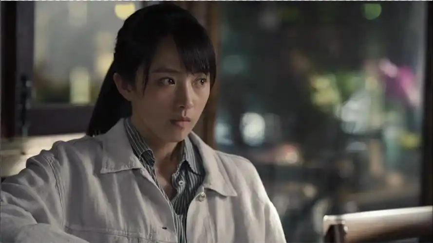 《黑白禁区》第25集01:车厘子约见杨晓蕾,语气中透出威胁,杨晓蕾可怒