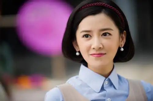 石安妮冒雨拍摄《最后的战士》 为角色不惧湿身