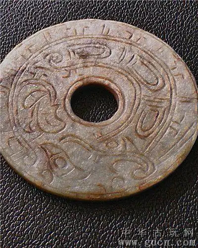 老和田-商周凤鸟纹玉璧57