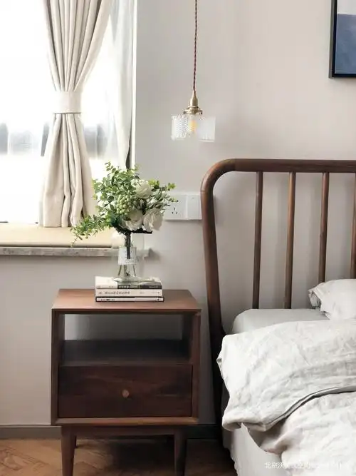 ins风铁哥们直播网红之家卧室北欧极简卧室设计图片赏析
