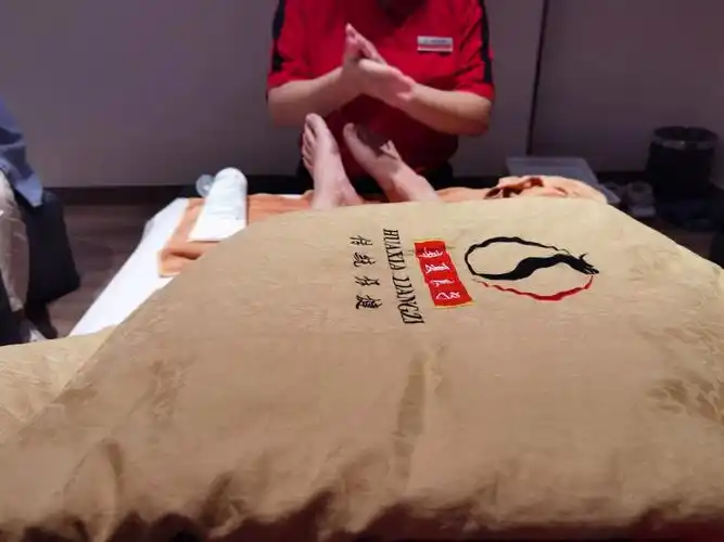 世贸那里新开的华夏良子感觉从成都金足印象开始,按脚的地方越来越好