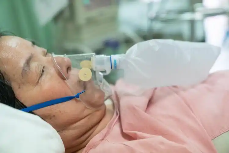 图片故事等妈妈回家一个癌症病人家庭的求医之路