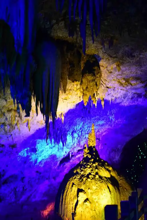 "酉阳桃花源"伏羲洞篇(总字18/03/405)