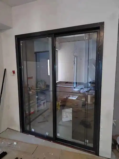 福州客户家选择极简风铝合金推拉门