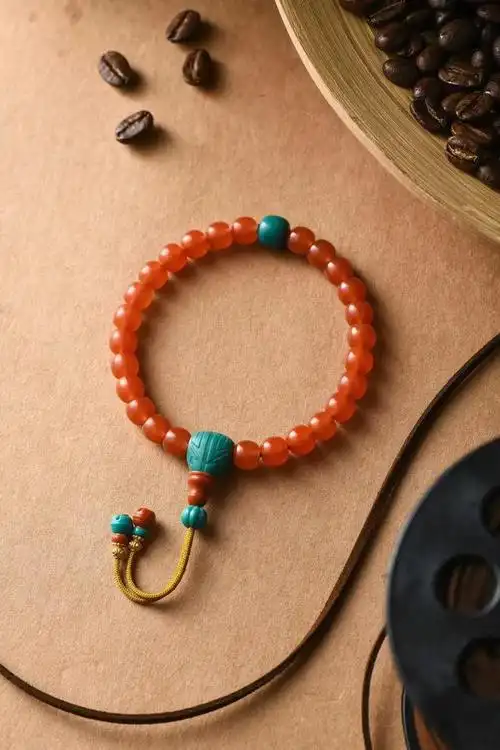 文玩这样搭配,让人亮瞎眼!|手串|南红|橄榄核|绿松_网易订阅