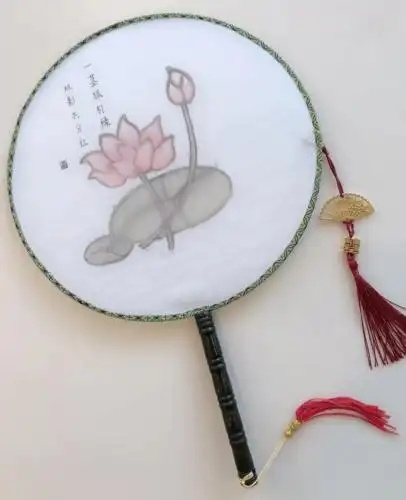 "小可妈妈伴小时"指尖上的趣味小课堂——扇面画_风采