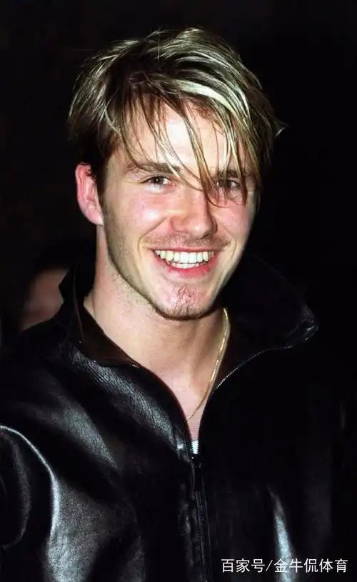 年轻时的贝克汉姆颜值什么样?醉倒在他的明眸笑颜里!