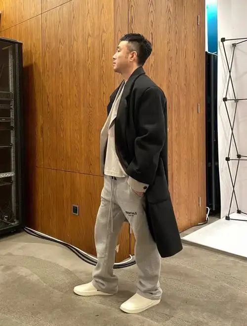 essentials  #ootd每日穿搭  #潮流薯  ##ootd  #jerrylorenzo