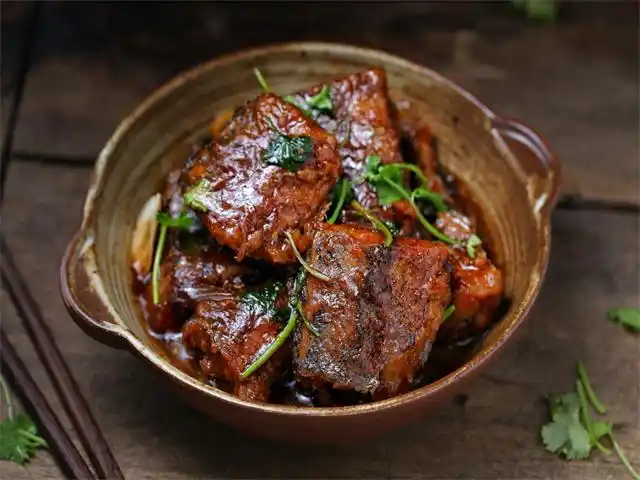 红烧鲅鱼地道做法,只要方法都用对,做好的鲅鱼绝对不会发柴 - 坏妈妈