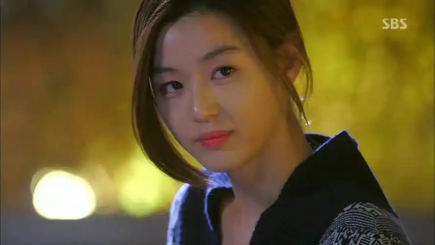 wuli千颂伊好霸气嘅回眸啊