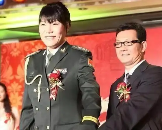 在最近的一段时间里,司坤先生,一位曾经效力于山东男篮的球员,在社交