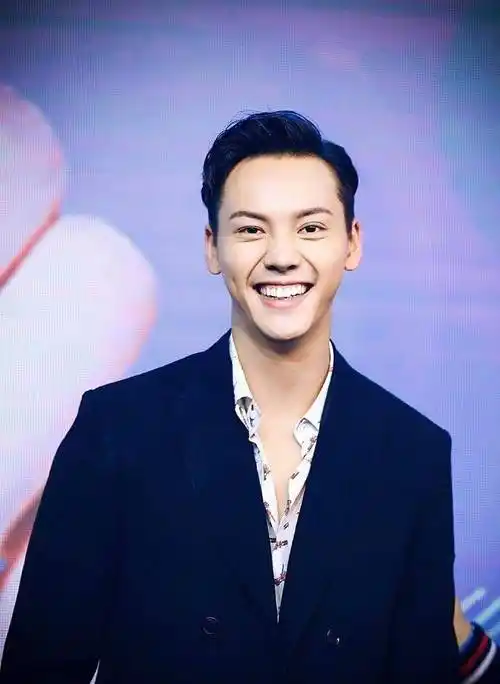 有酒窝演戏还好看的男演员我只服这6位笑起来有挡不住的魅力