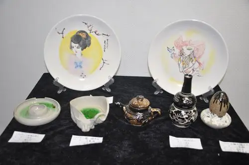 此次展览展出了工艺美术品设计专业15级装饰艺术设计班师生深入磁州窑