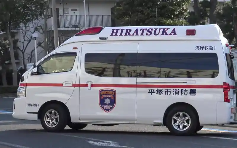 日本消防车99救护车99警车60的紧60急走行集 (23)_哔哩哔哩