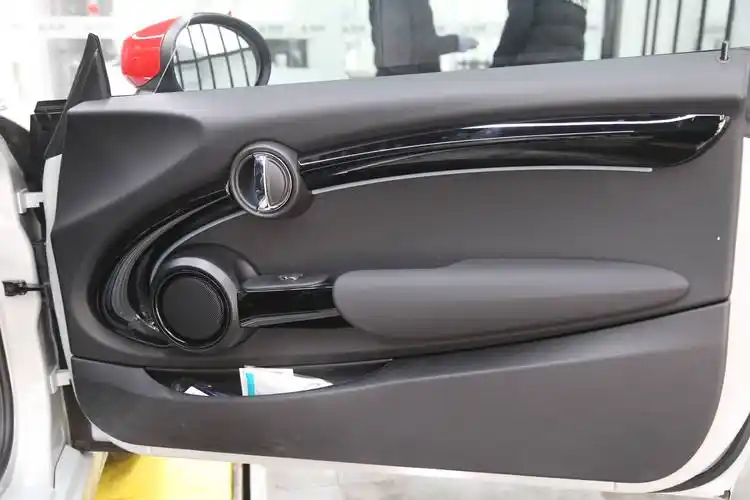 宝马mini济南欧瑟升级哈曼卡顿音响