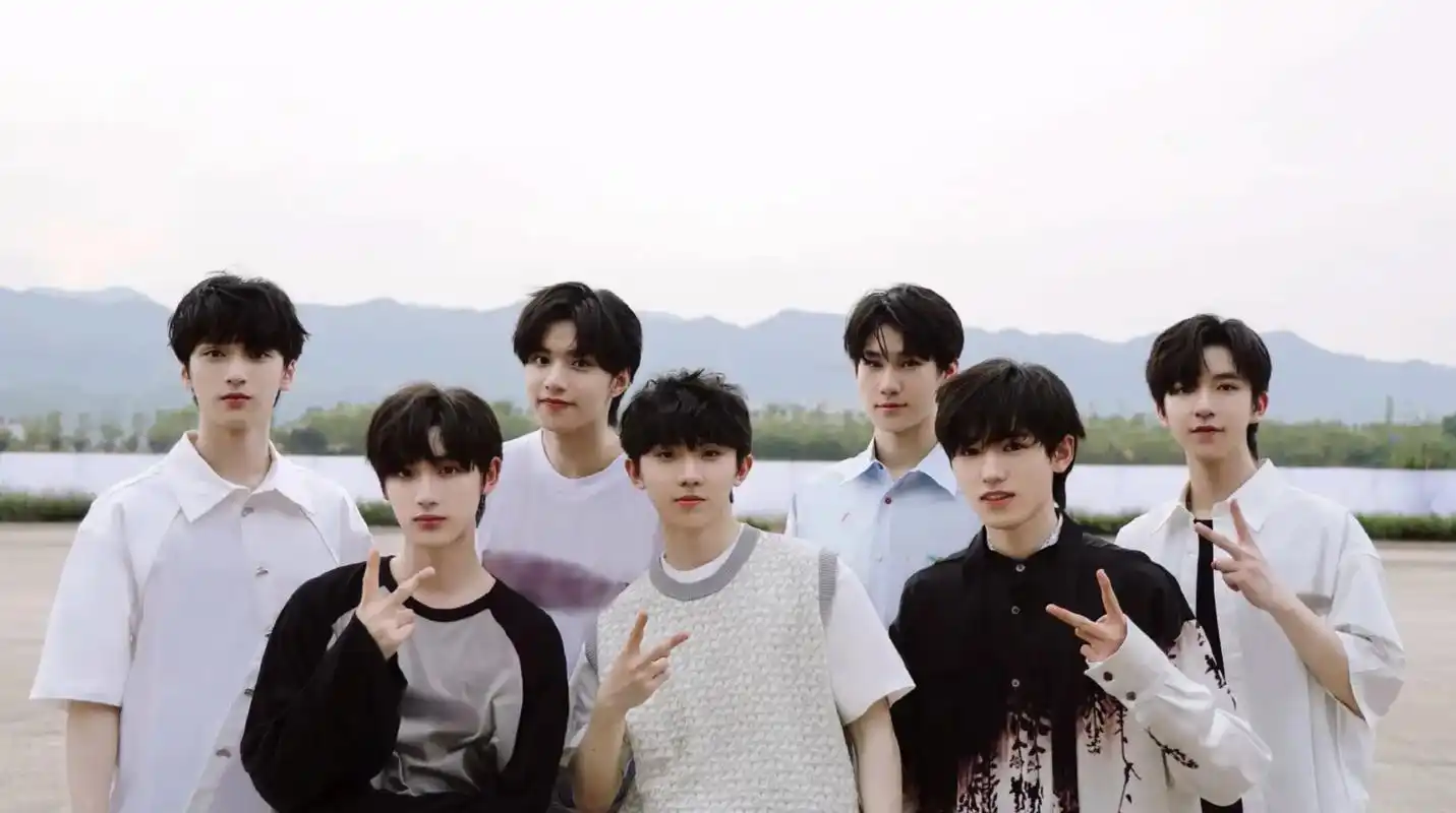 时代少年团成团四周年快乐95959696.