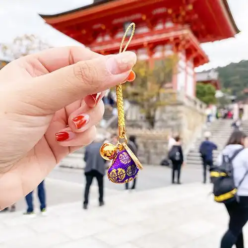 御守日本代购清水寺樱花铃铛刺绣吊坠纪念品情侣包挂件