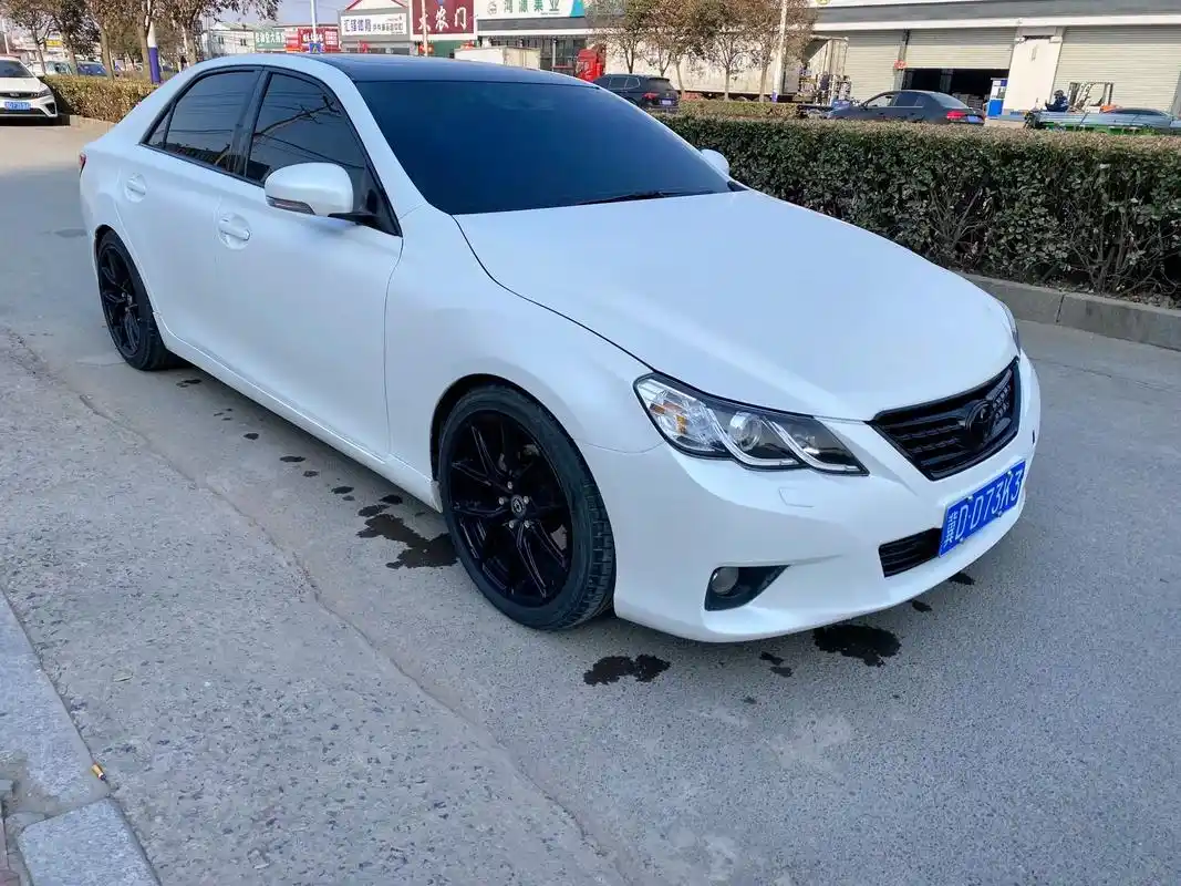 丰田锐志(漂移小王子)